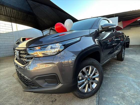 FIAT STRADA 1.3 FIREFLY FLEX FREEDOM CS MANUAL FIAT STRADA 1.3 FIREFLY FLEX FREEDOM CS MANUAL